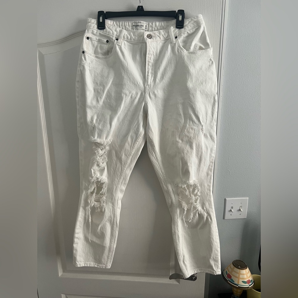 Abercrombie & Fitch White Distressed Jeans